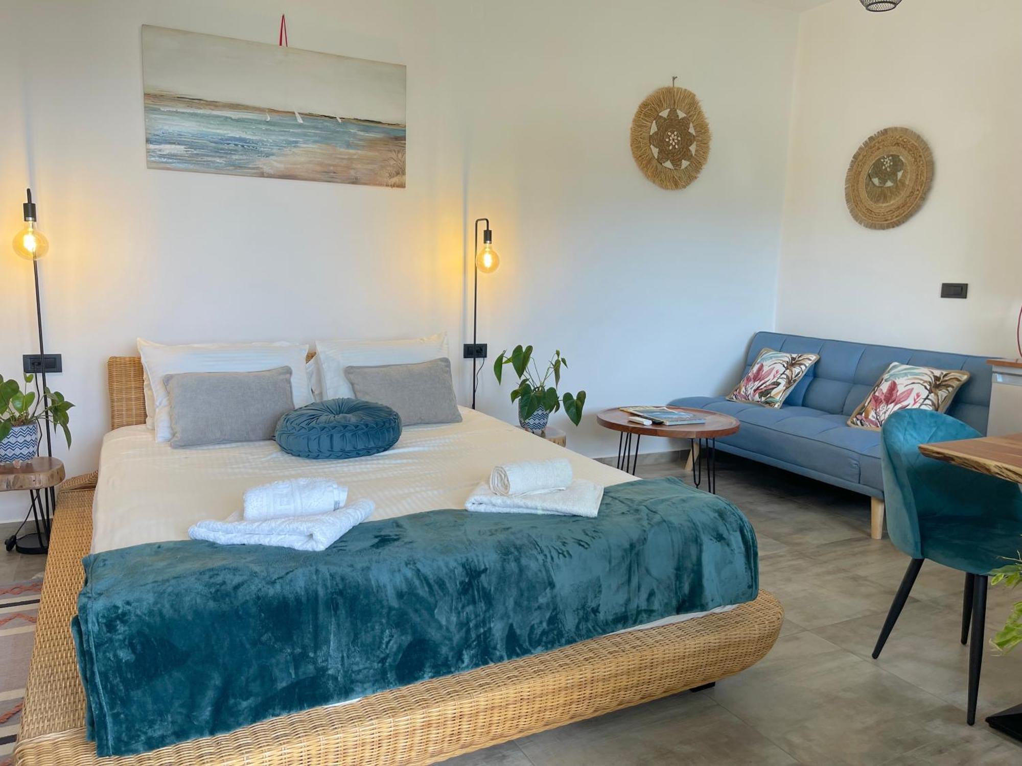 Cavos Luxury Apartments Kíssamos Exteriör bild